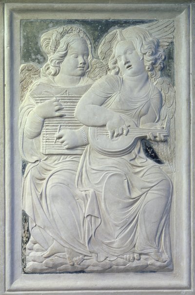 Zwei Putti aus dem Fries der musizierenden Engel in der Kapelle von Isotta degli Atti, c.1450 von Agostino di Duccio